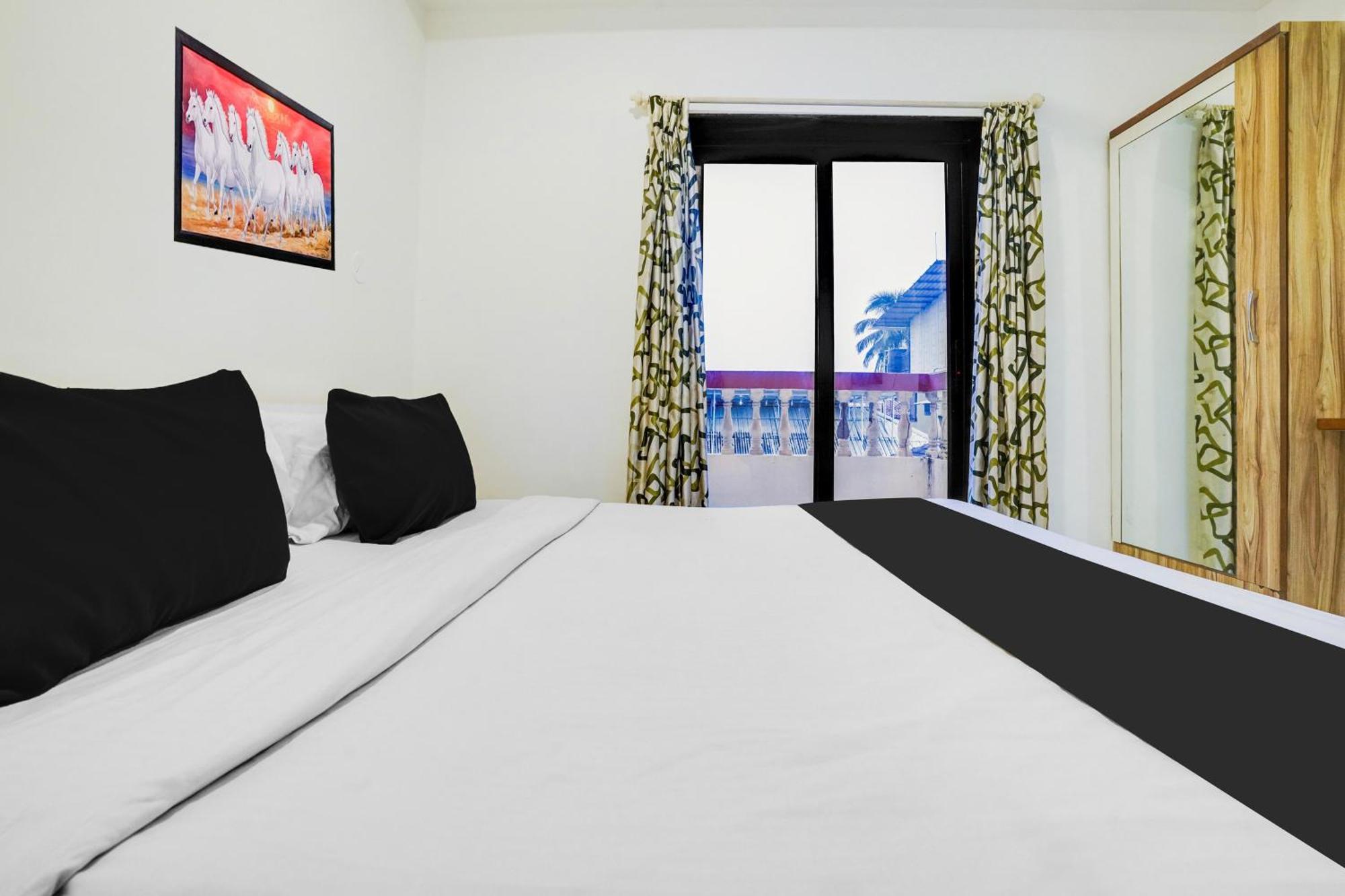Super Townhouse Calangute - Baga Circle Formerly Park Avenue מראה חיצוני תמונה
