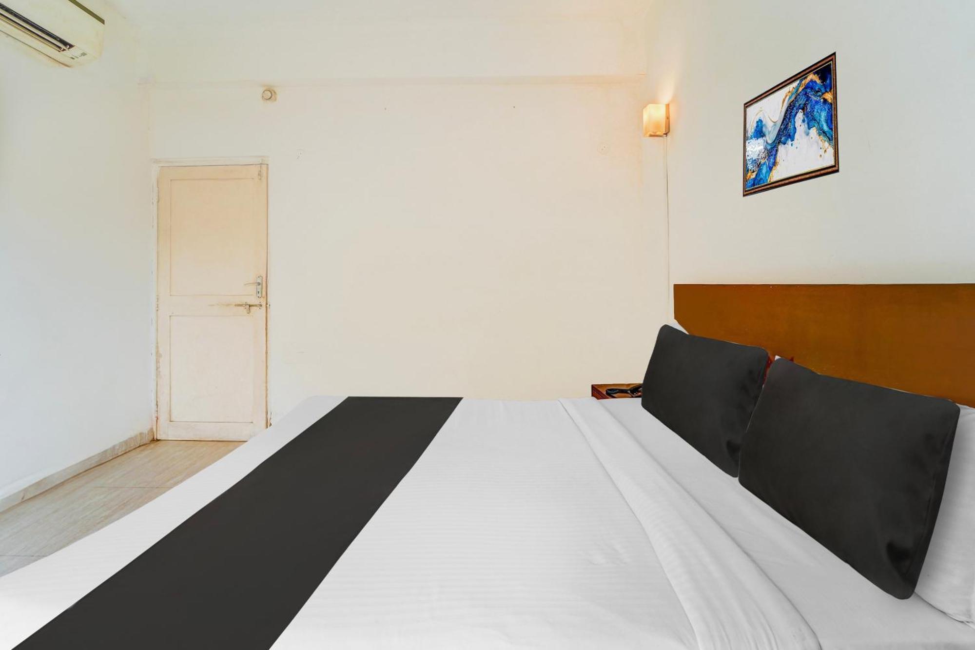 Super Townhouse Calangute - Baga Circle Formerly Park Avenue מראה חיצוני תמונה