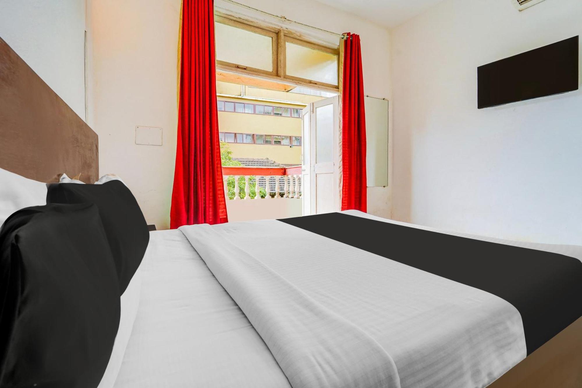 Super Townhouse Calangute - Baga Circle Formerly Park Avenue מראה חיצוני תמונה