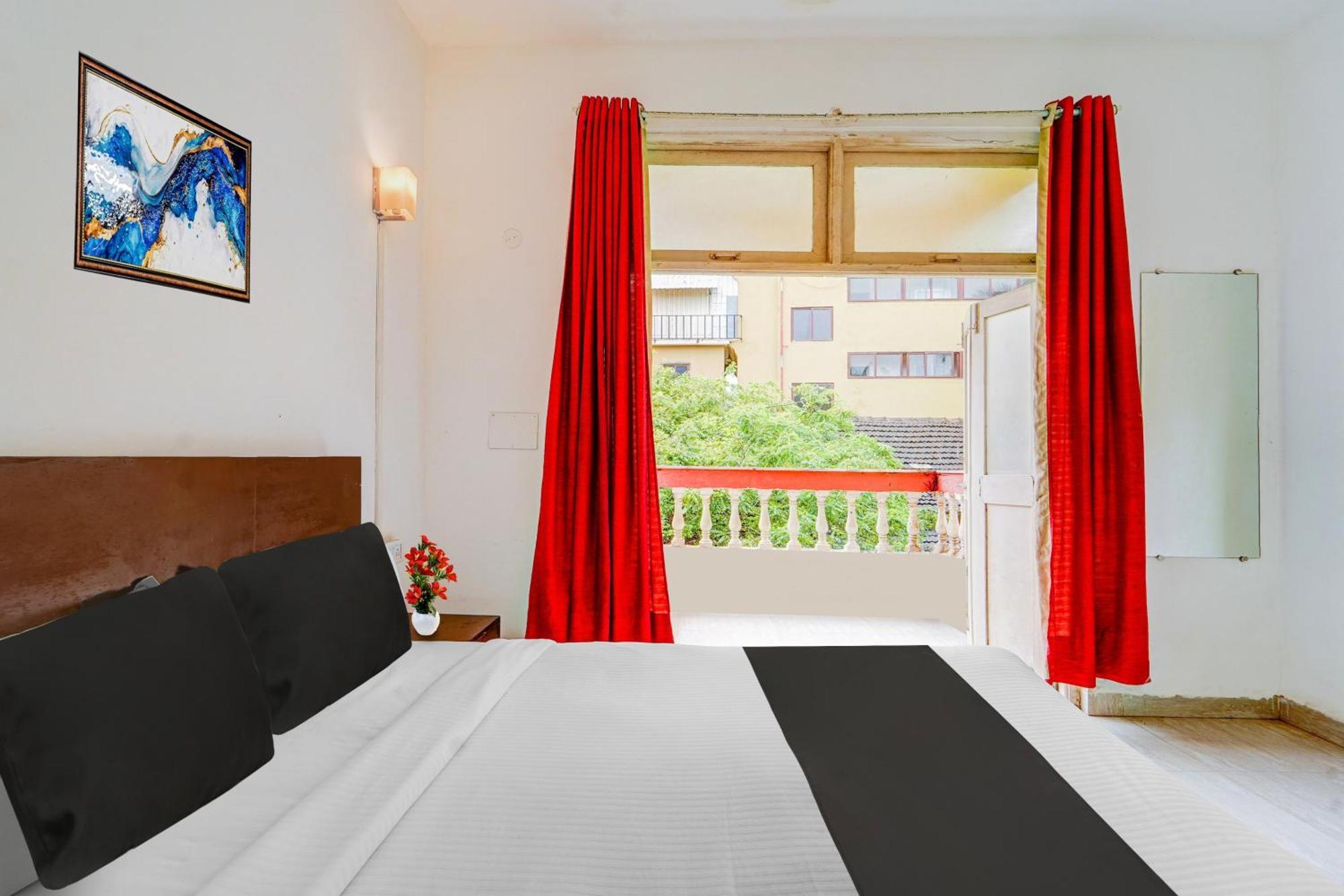 Super Townhouse Calangute - Baga Circle Formerly Park Avenue מראה חיצוני תמונה