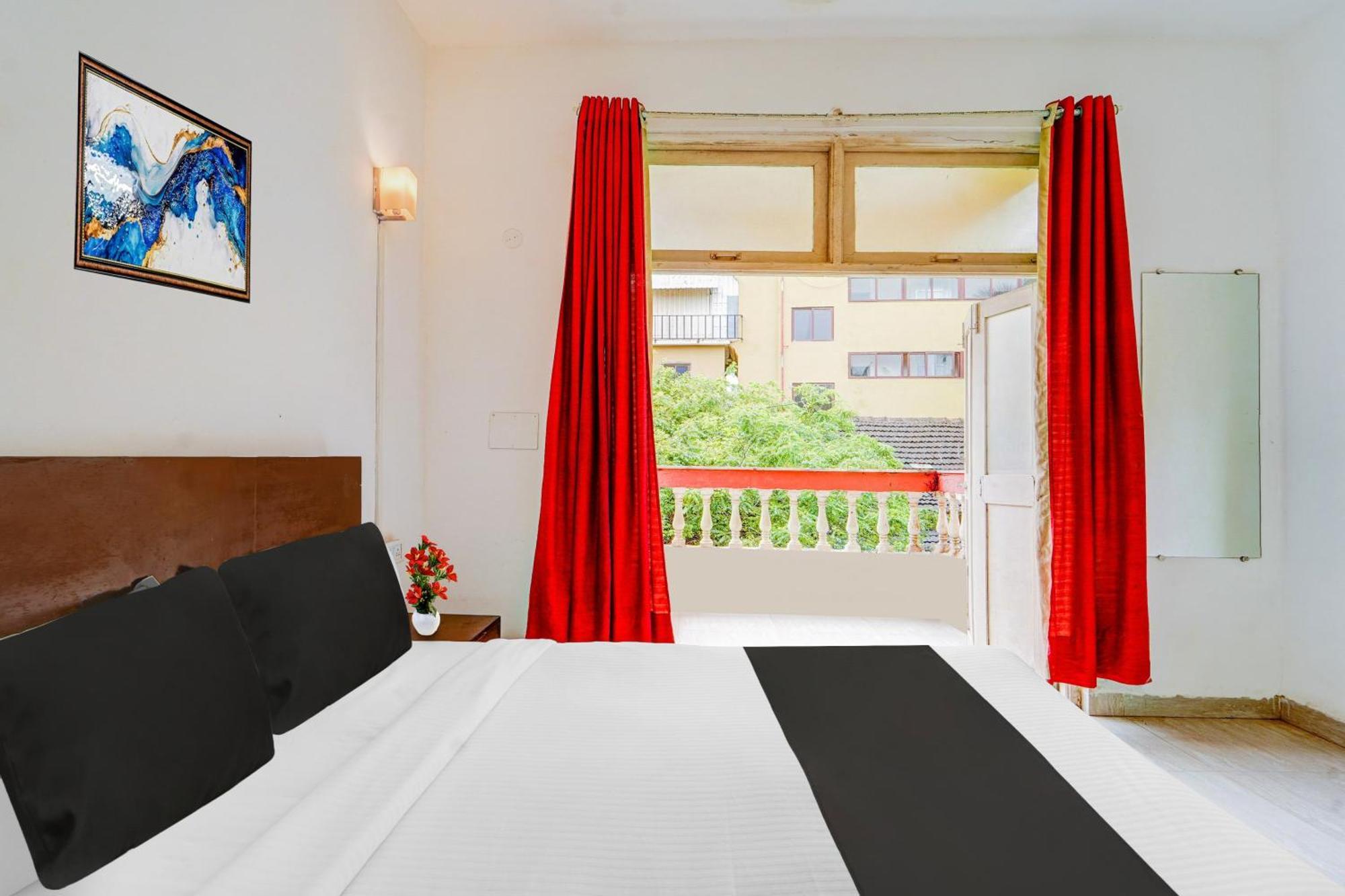 Super Townhouse Calangute - Baga Circle Formerly Park Avenue מראה חיצוני תמונה